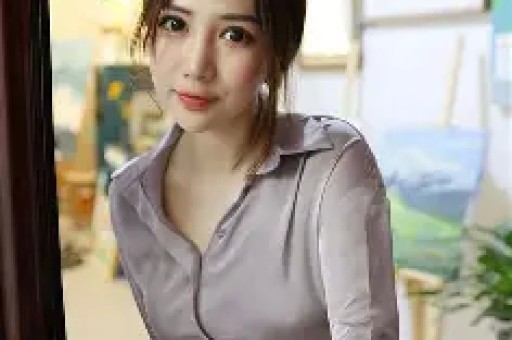 网红卖YW袜子一年赚116万本人出面澄清直男卖腐这么有市场！